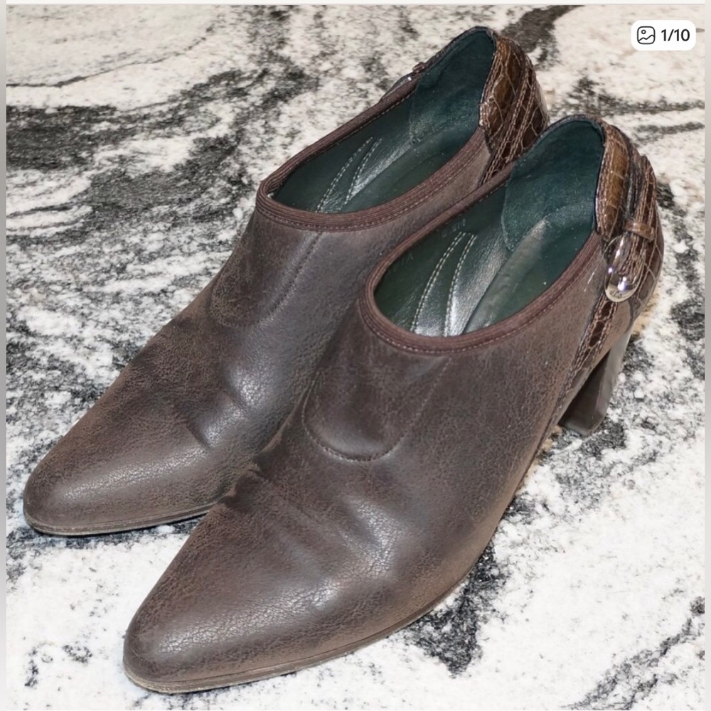 Donald J. Pliner Couture Brown Suede Booties Size Women's 6.5M